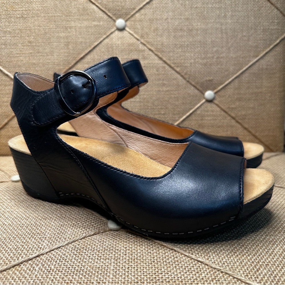 Dansko Tiana Black Burnished Leather Platform Wedge Sandal Shoe Ws 9.5–10 / 40